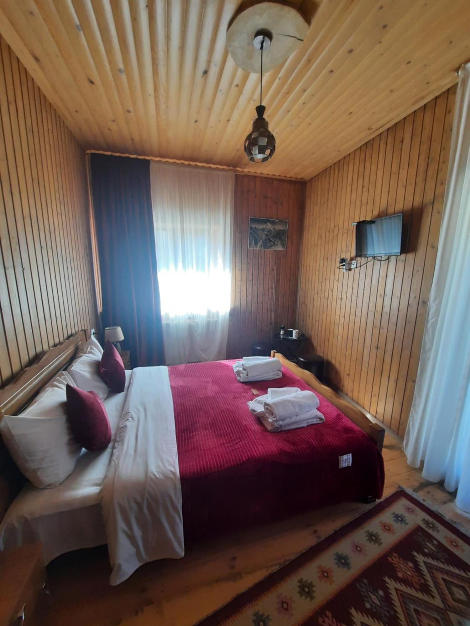 Bana Hotel Kazbegi Exterior foto