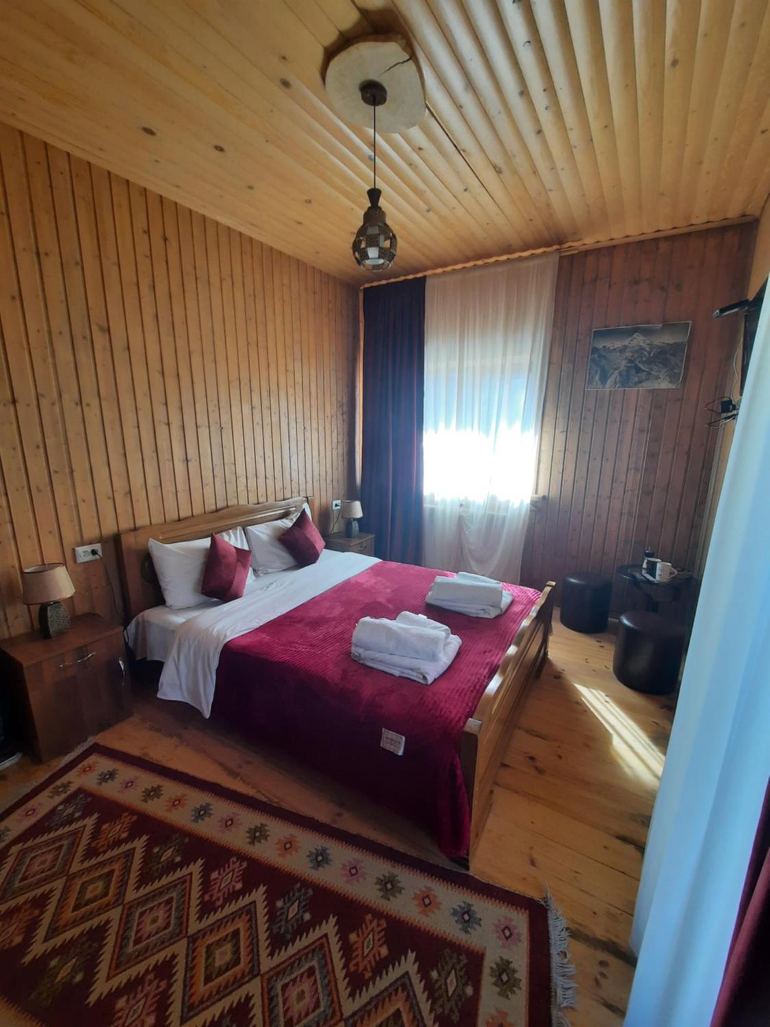 Bana Hotel Kazbegi Exterior foto